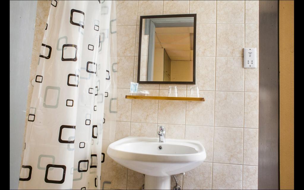 Tropicana Hotel Saint Julian's Екстер'єр фото