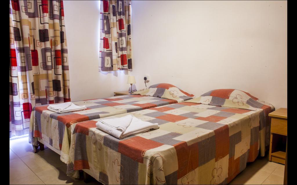 Tropicana Hotel Saint Julian's Екстер'єр фото