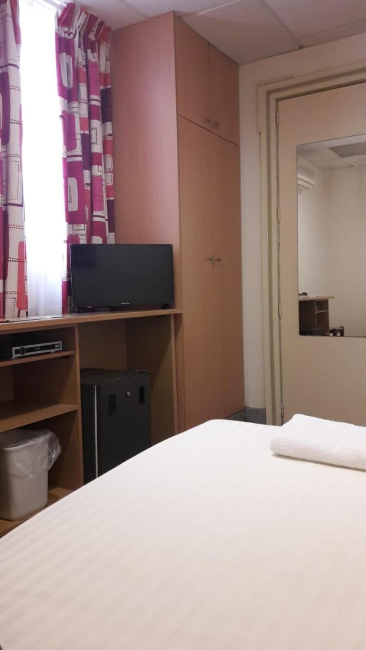 Tropicana Hotel Saint Julian's Екстер'єр фото