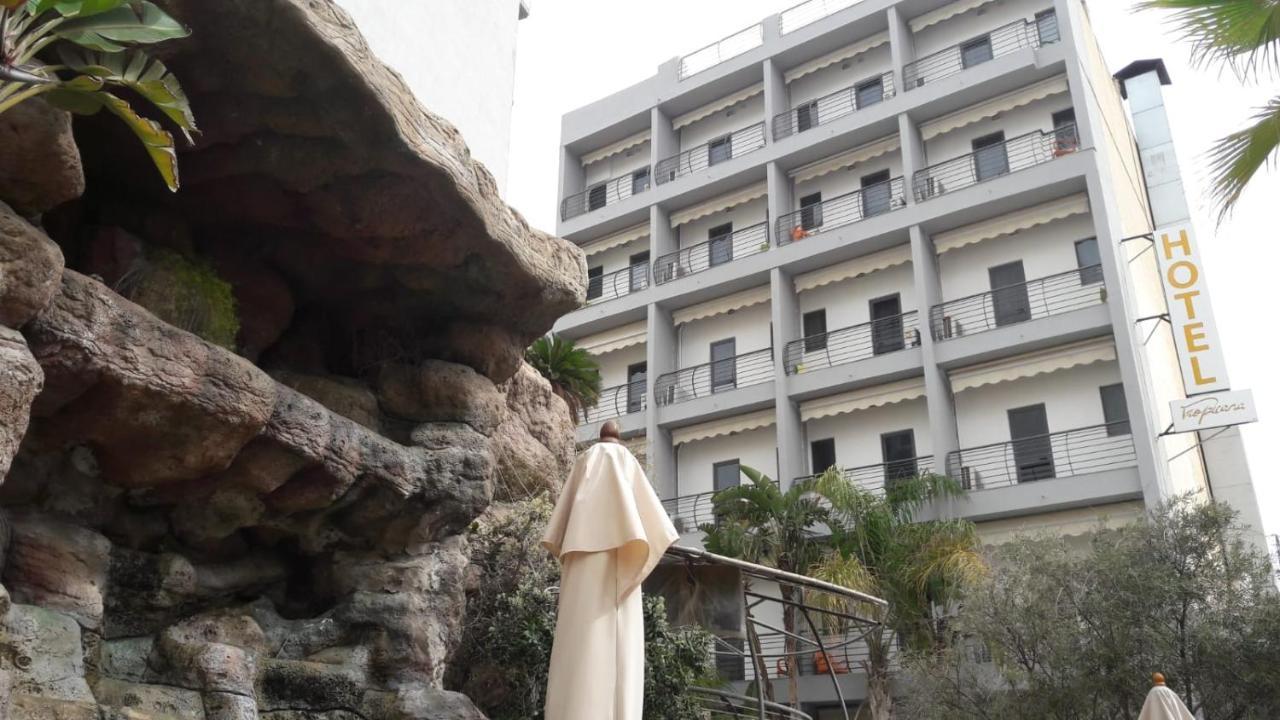Tropicana Hotel Saint Julian's Екстер'єр фото