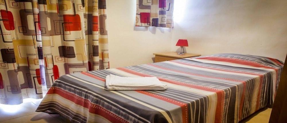Tropicana Hotel Saint Julian's Екстер'єр фото