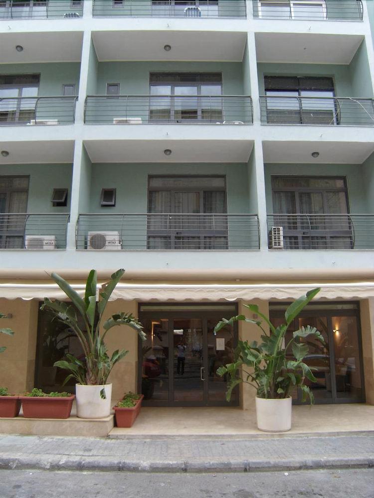 Tropicana Hotel Saint Julian's Екстер'єр фото